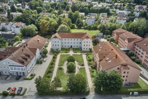 Rehaklinik Bayern: GESUNDHEITSCAMPUS Klinik Jesuitenschlössl Passau Deutschland