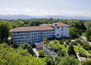 Rehaklinik Baden-Württemberg: Schwarzwaldkliniken Bad Krozingen Klinik Lazariter