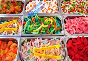 Achtung!! Essen Sie immer noch Wandfarbe? Die versteckte Gefahr in Lebensmitteln und Kosmetik Ratgeber: Achtung!! Essen Sie immer noch Wandfarbe? Die versteckte Gefahr in L