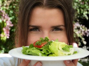 Frühjahrsputz für den Körper: Entschlackung und Entgiftung für mehr Vitalität Ratgeber: Frühjahrsputz für den Körper: Entschlackung und Entgiftung für mehr Vi
