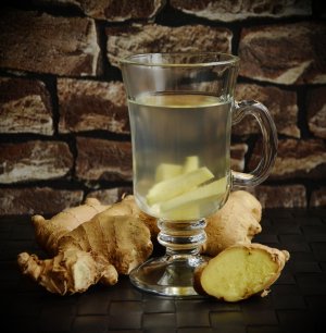 Ingwer Shot selbst machen: Ein Rezept für ein starkes Immunsystem Aktuelles: Ingwer Shot selbst machen: Ein Rezept für ein starkes Immunsystem